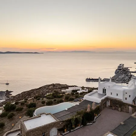 Montessito Mykonos טורלוס