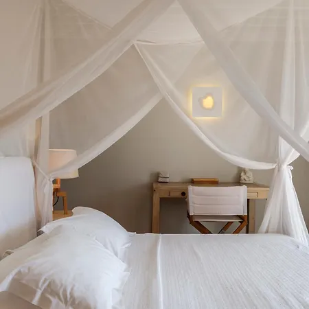 Montessito Mykonos * Тоурлос