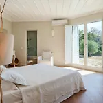 Montessito Mykonos