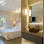Montessito Mykonos *