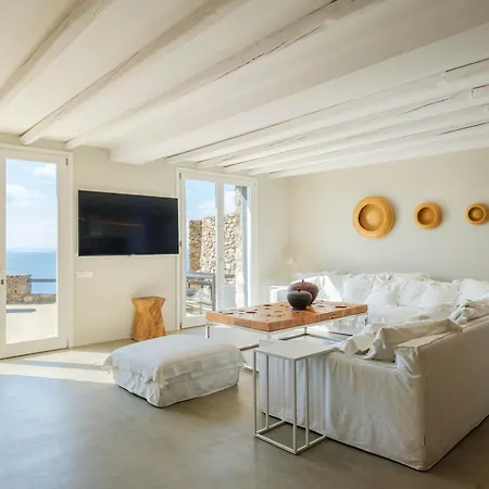 Montessito Mykonos Villa Tourlos