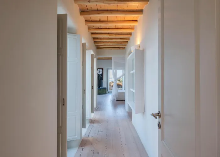 Montessito Mykonos Тоурлос