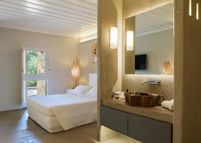 Montessito Mykonos *